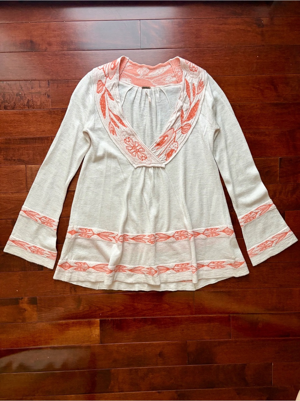 Free People Women’s White Knit Tunic Sweater with Coral Embroidered Detail